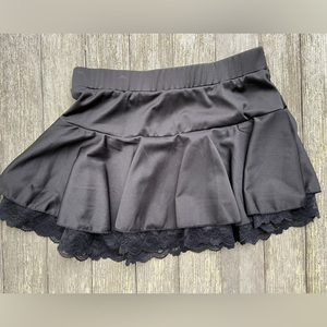 Avid Love tennis skirt with lace,‎ sz M